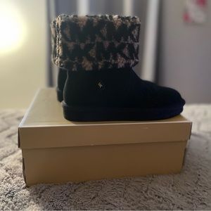 Michael Kors suede Julia Bootie Sz 8M